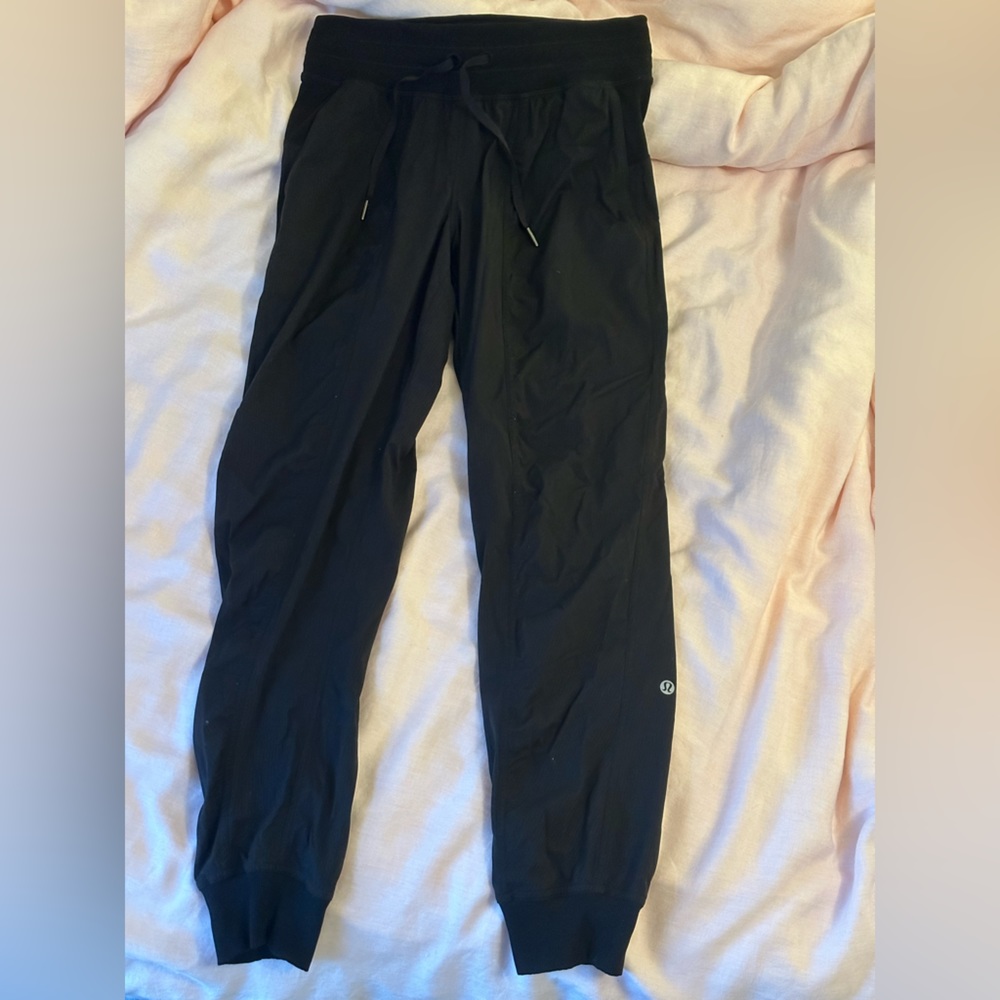 Lululemon Dance studio mid rise jogger *full length Size 6 Color black